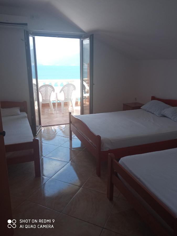 Apartments Petrovic Tivat Exterior foto